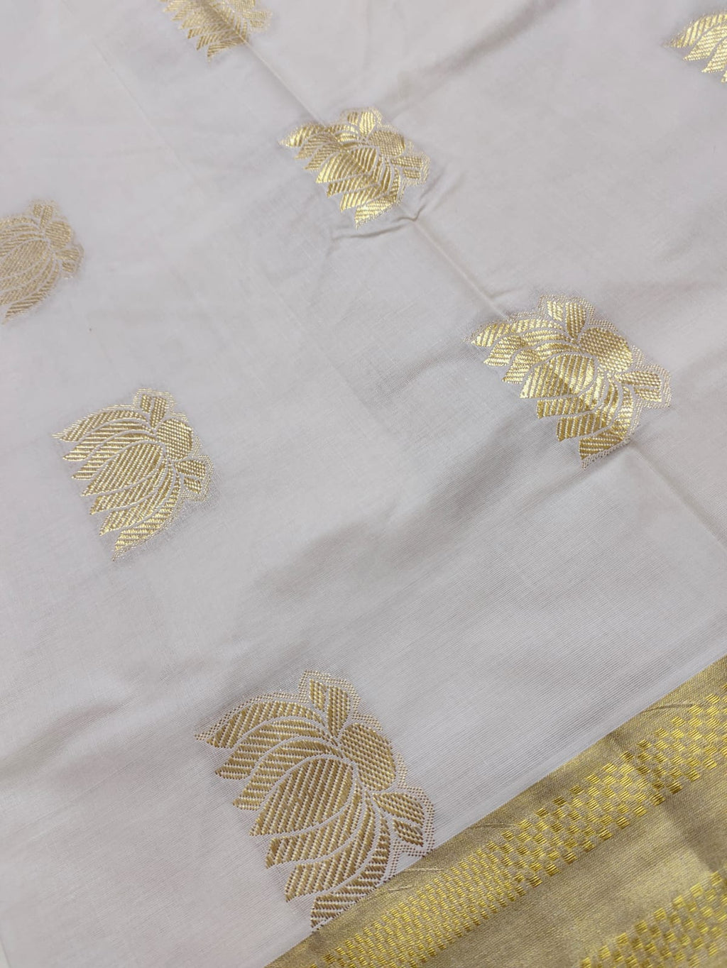 Premium Lotus Weave Cotton Kasavu Saree