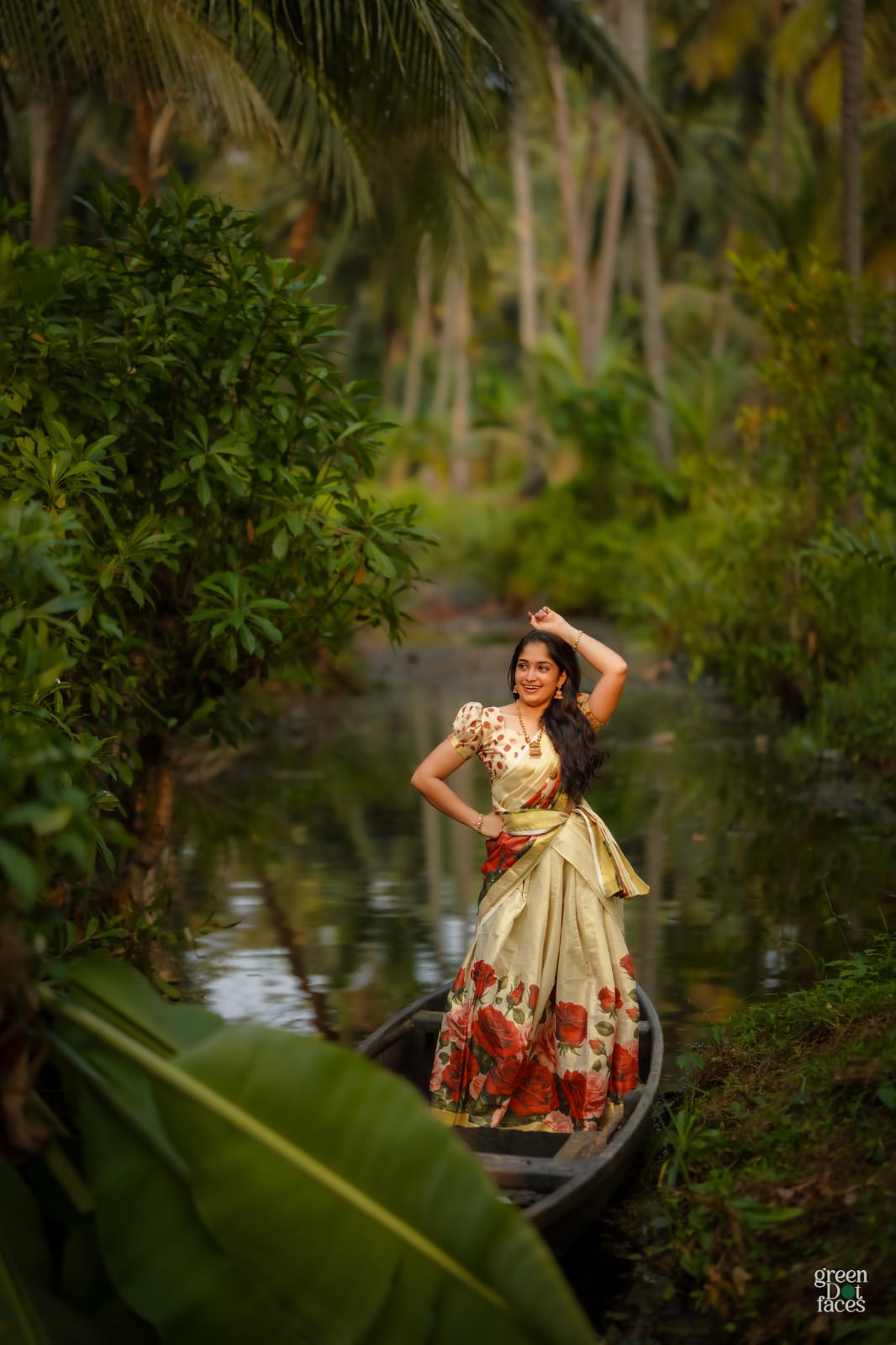 Rose Digital Print Tissue Davani Set