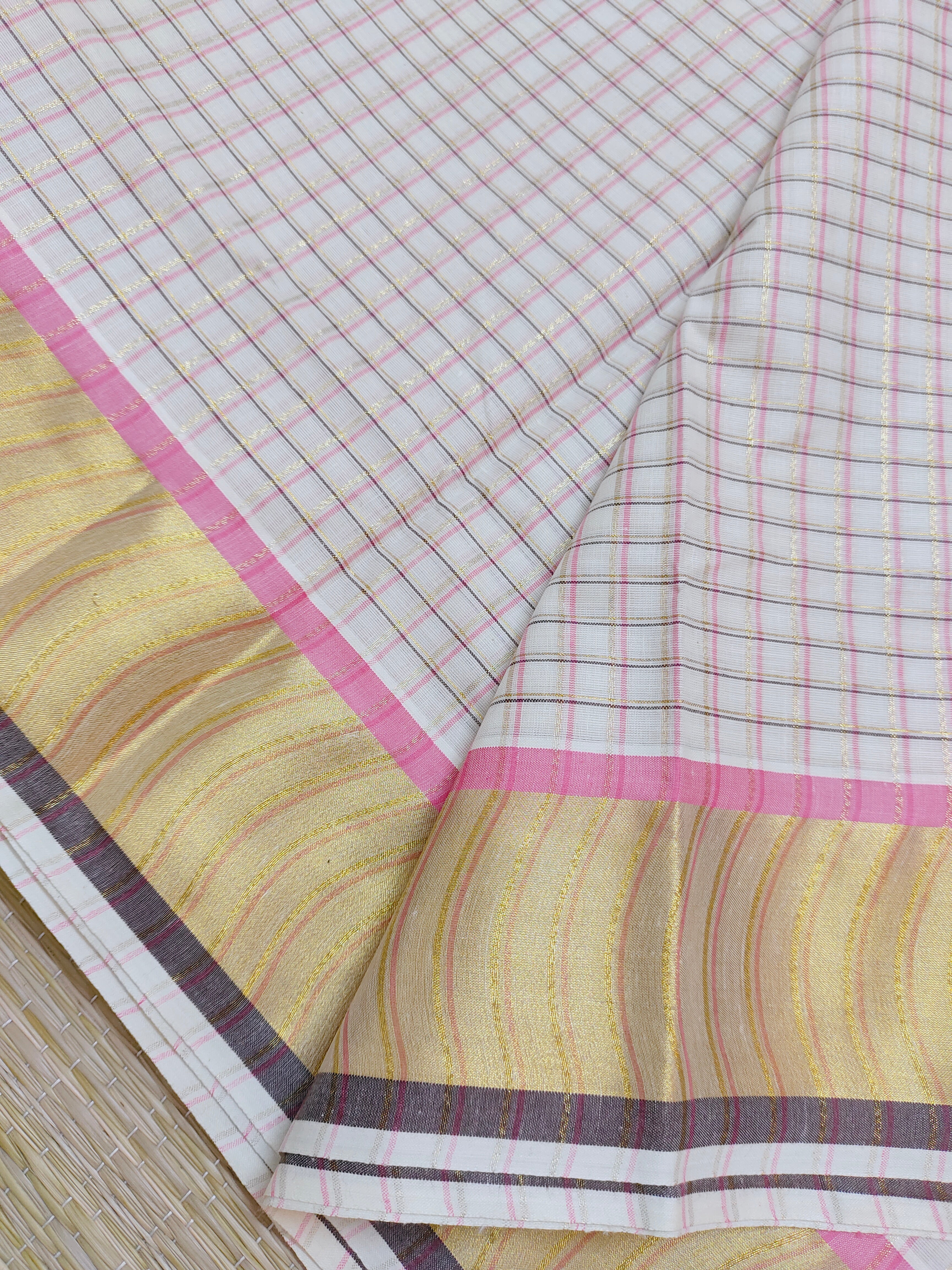 Premium Kerala Cotton All Over Check Saree